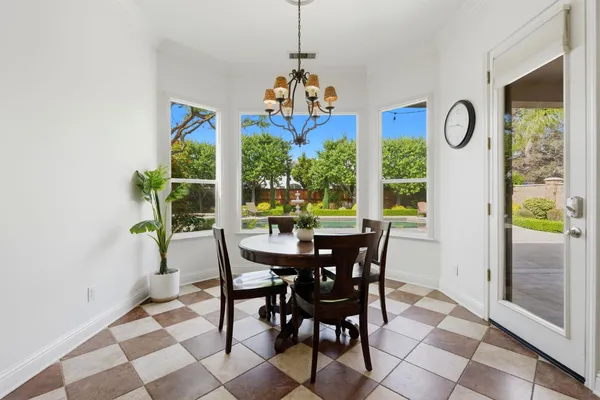 $985,000 | 649 West Enterprise Avenue, Clovis, CA 93619