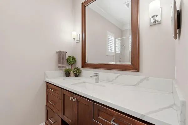 $985,000 | 649 West Enterprise Avenue, Clovis, CA 93619