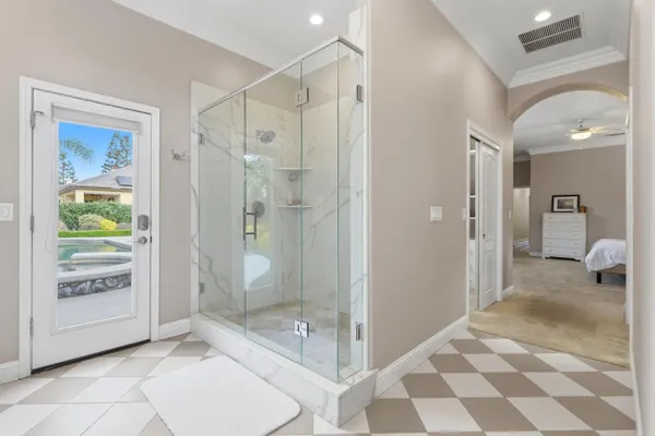 $985,000 | 649 West Enterprise Avenue, Clovis, CA 93619