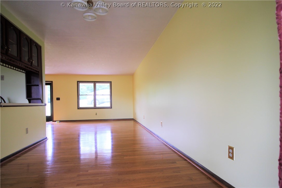 106 Laurel Ridge Road Scott Depot, WV 25560 - Photo 7 of 18 Gallery Image 7