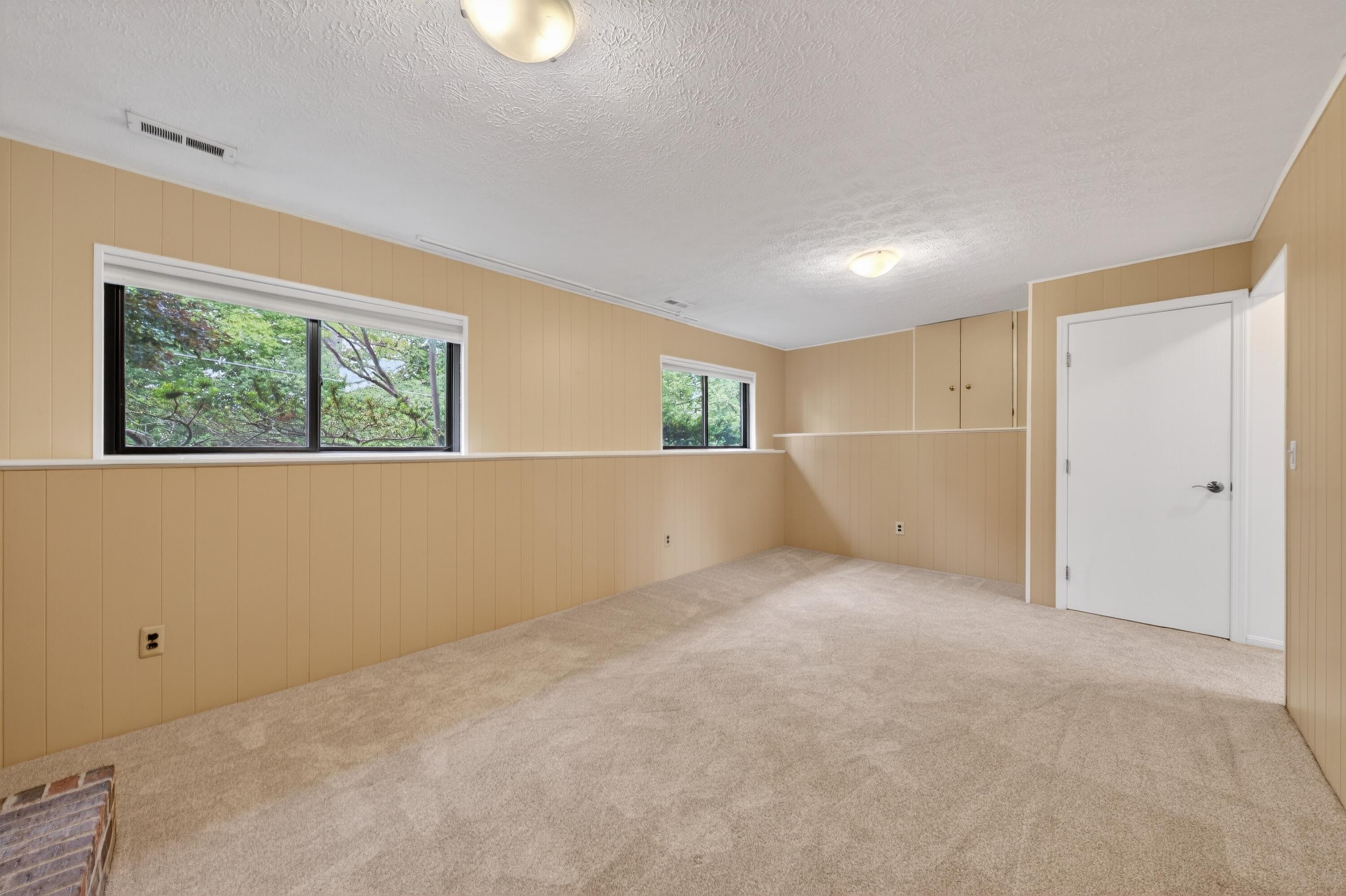 10311 Warner Road Milan, MI 48160 - Photo 36 of 84 Family room