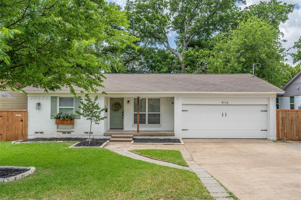 front view of house with a yard