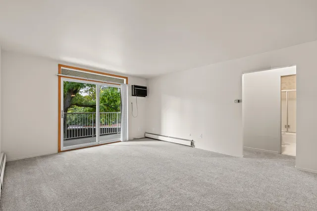 $110,000 | 4921 Crooks Road, Unit M10, Royal Oak, MI 48073