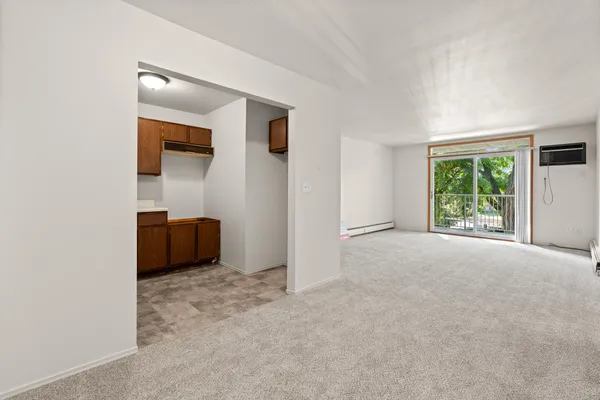 $110,000 | 4921 Crooks Road, Unit M10, Royal Oak, MI 48073