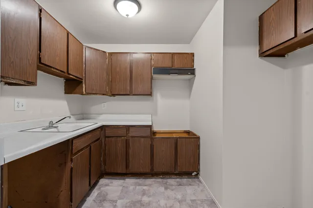 $110,000 | 4921 Crooks Road, Unit M10, Royal Oak, MI 48073