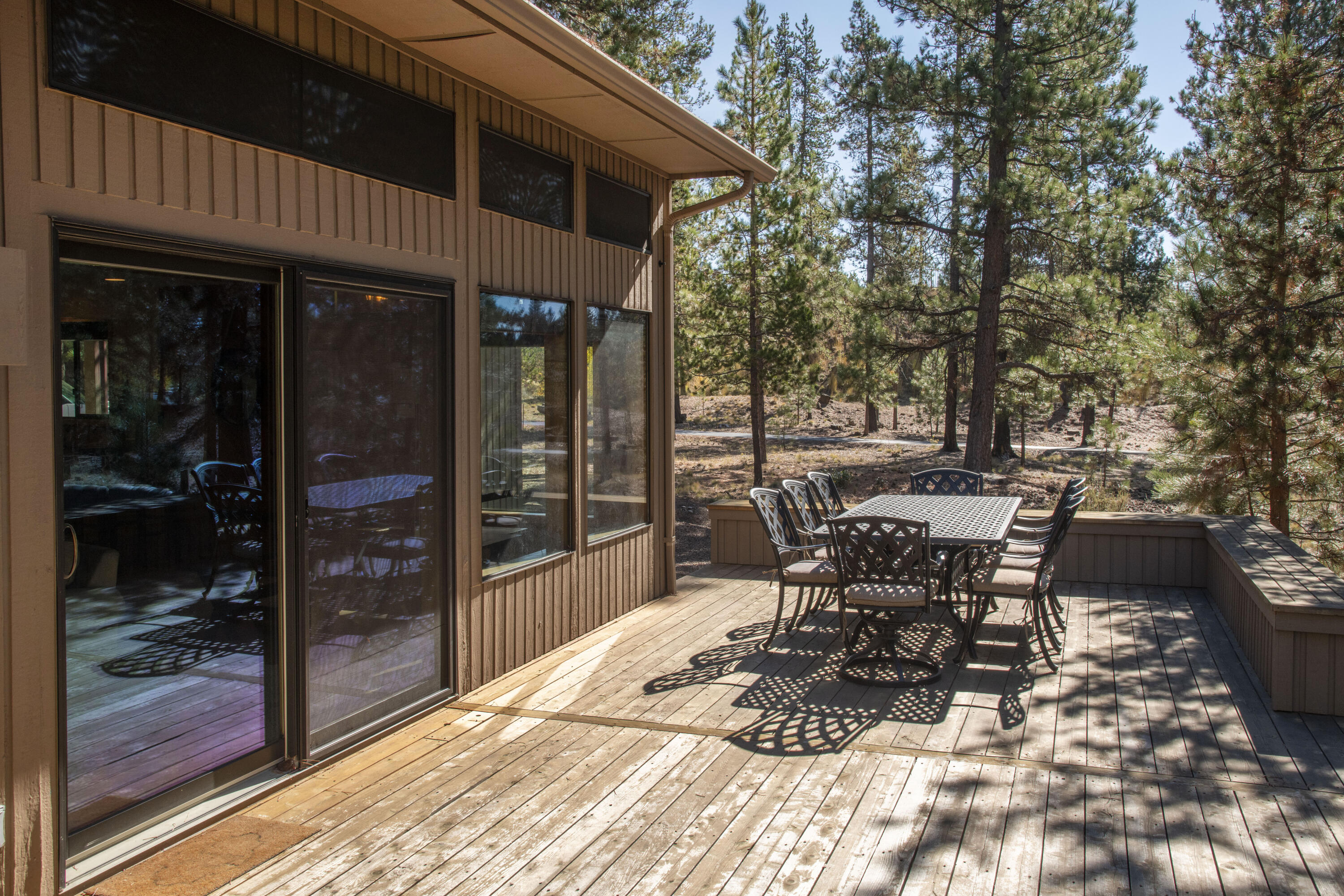 17905 Rhododendron Lane Sunriver, OR 97707 - Photo 28 of 39 45