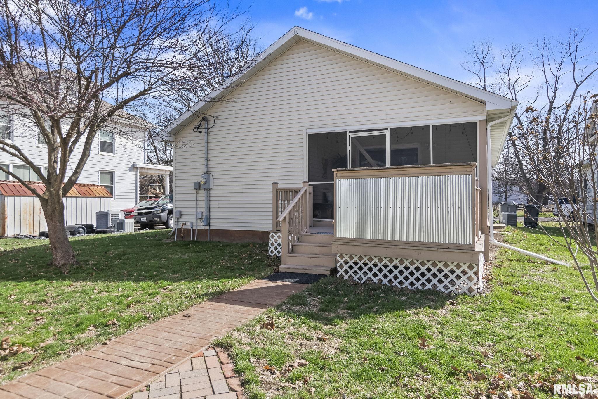 209 South Finis Street Virden, IL 62690 - Photo 36 of 39
