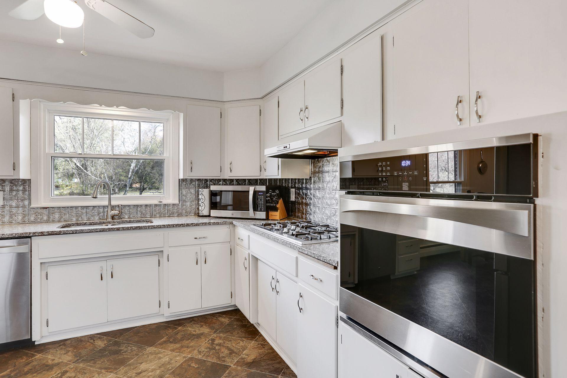 1466 Red Cedar Road Eagan, MN 55121 - Photo 12 of 43 Gallery Image 12