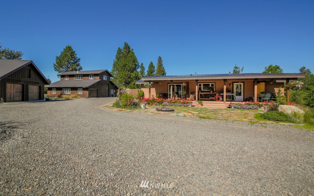 910 Iron Mountain Road Cle Elum, WA 98922 - Photo 1 of 25 Gallery Image 1