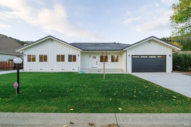 $655,000 | 8388 Paradise Lagoon Drive, Lucerne, CA 95458