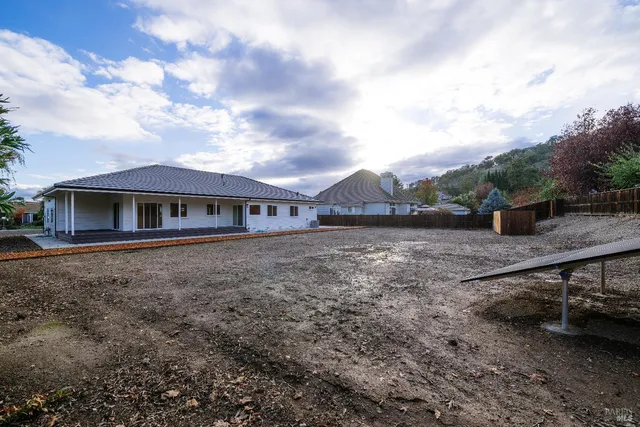 $655,000 | 8388 Paradise Lagoon Drive, Lucerne, CA 95458