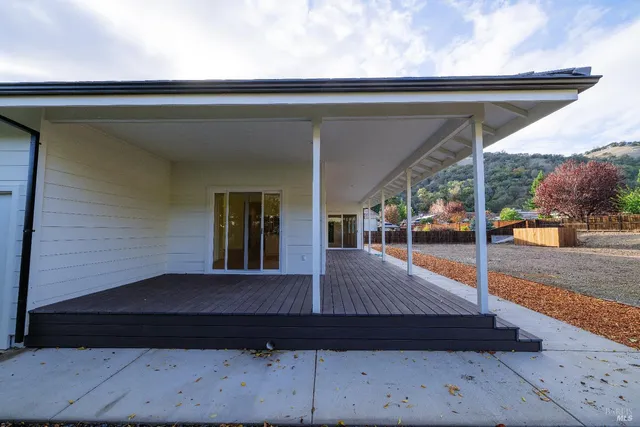 $655,000 | 8388 Paradise Lagoon Drive, Lucerne, CA 95458