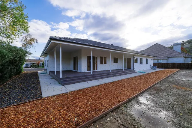 $655,000 | 8388 Paradise Lagoon Drive, Lucerne, CA 95458