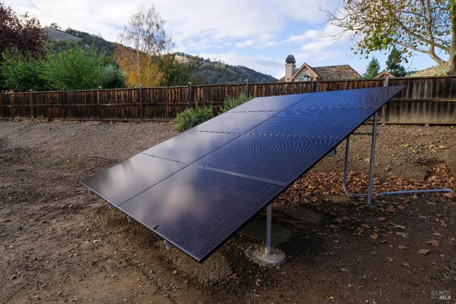 $655,000 | 8388 Paradise Lagoon Drive, Lucerne, CA 95458