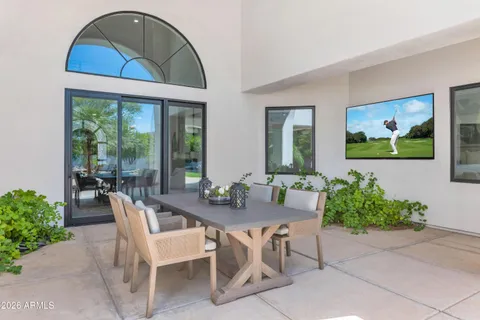 $2,500,000 | 1550 North 40th Street, Unit 12, Mesa, AZ 85205