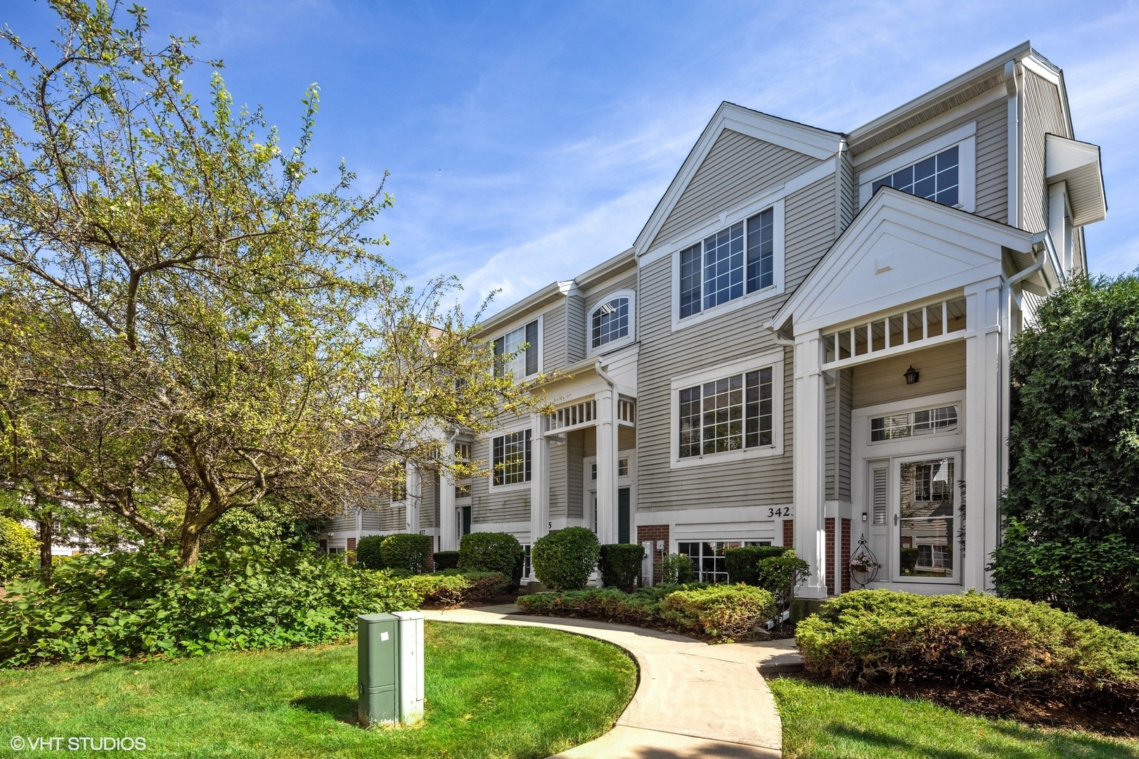 3423 Ravinia Circle Aurora, IL 60504 - Photo 1 of 17 front view of a house with a yard