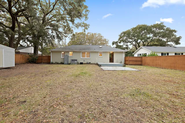 $2,995 | 934 Yorktown Drive, Charleston, SC 29412