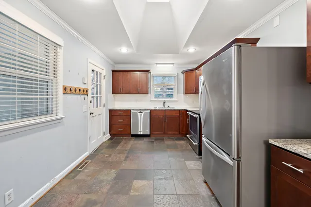 $2,995 | 934 Yorktown Drive, Charleston, SC 29412