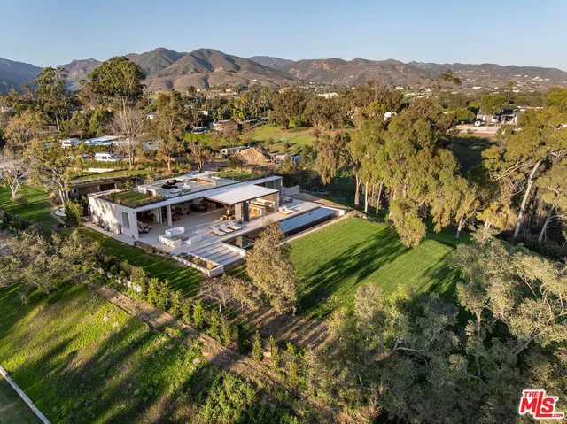 $16,575,000 | 29200 Larkspur Lane, Malibu, CA 90265