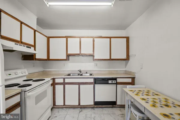 $210,000 | 1401 Key Parkway, Unit 102, Frederick, MD 21702