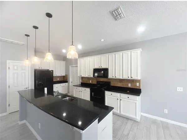 $3,400 | 1476 Lexington Avenue, Davenport, FL 33837