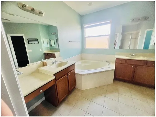 $3,400 | 1476 Lexington Avenue, Davenport, FL 33837