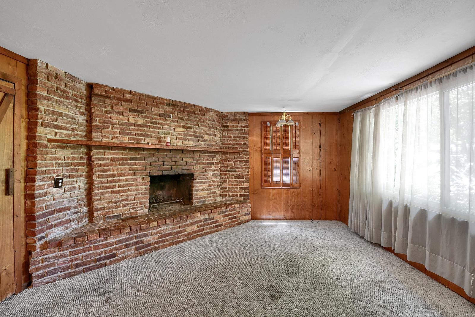 404 Stephenson Avenue South Roxana, IL 62087 - Photo 6 of 13 Gallery Image 6
