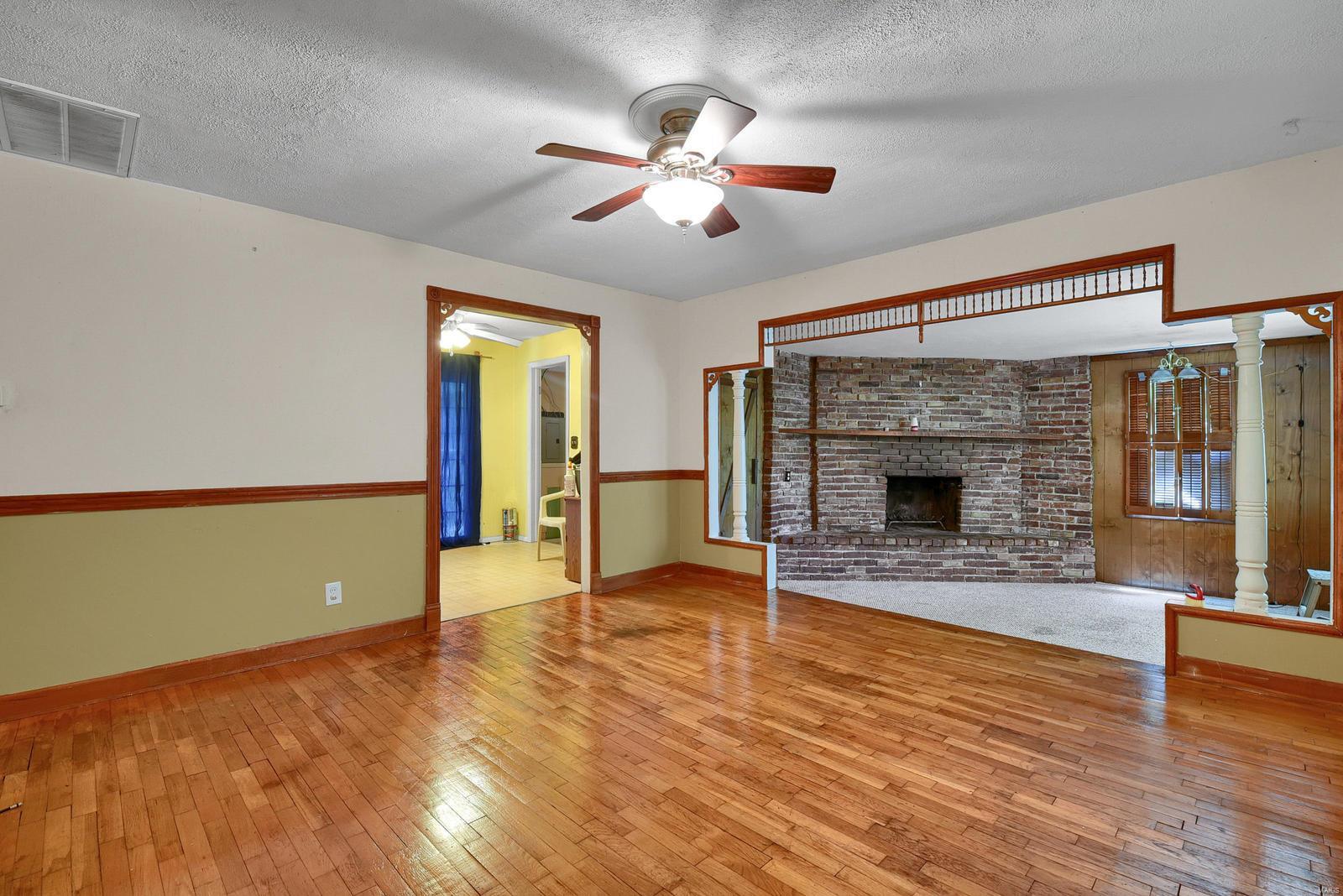 404 Stephenson Avenue South Roxana, IL 62087 - Photo 7 of 13 Gallery Image 7