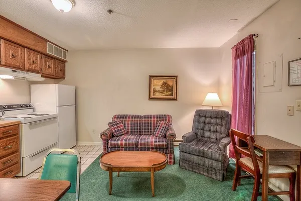 $850 | 100 West Lincoln Street, Unit 106, Tullahoma, TN 37388