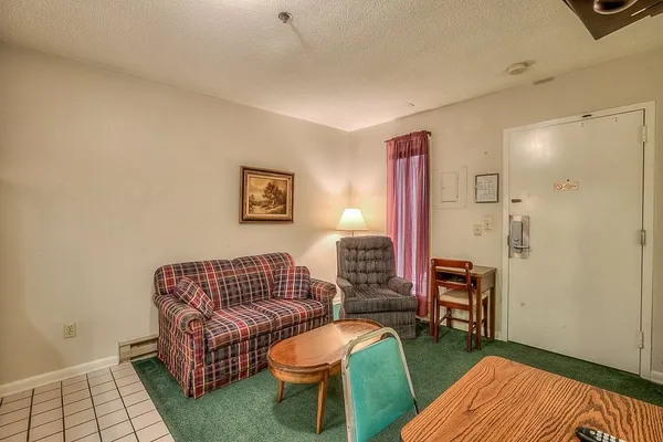 $850 | 100 West Lincoln Street, Unit 106, Tullahoma, TN 37388