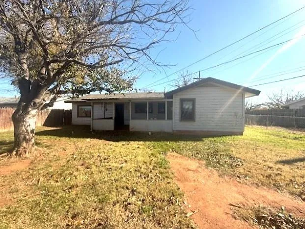 $114,900 | 858 North San Jose Drive, Abilene, TX 79603