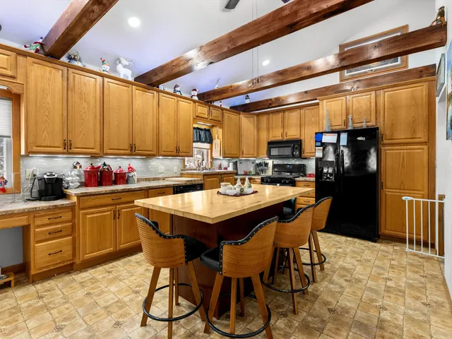 $399,900 | 5425 Old Q Road, Manitowoc, WI 54220