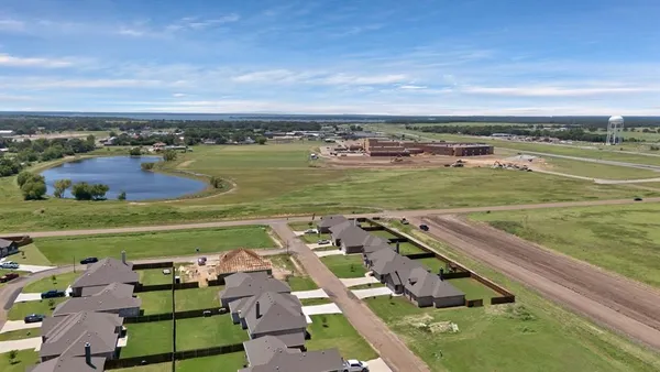 $325,000 | 109 Panther Loop, Mabank, TX 75147