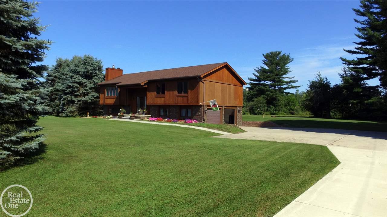 7640 Trumble Road Columbus, MI 48063 - Photo 5 of 58