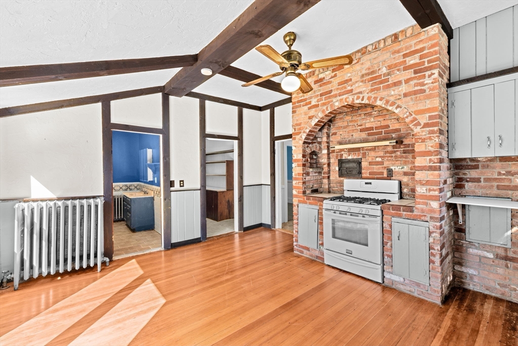 114 Hull Street Hingham, MA 02043 - Photo 3 of 27