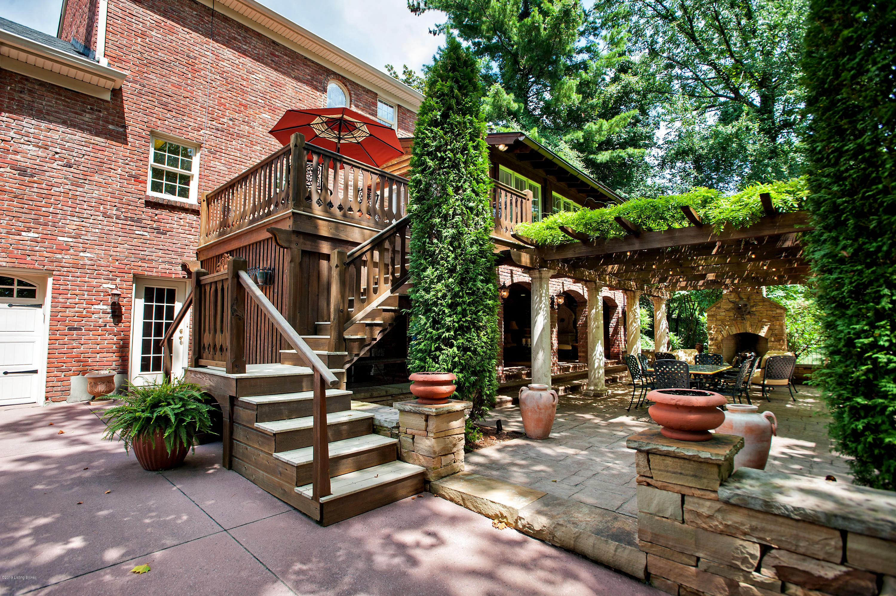 1123 Red Fox Road Louisville, KY 40205 - Photo 67 of 74 Enjoy the Outdoors!