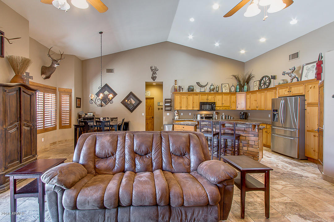 15209 East Via Del Rancho Gilbert, AZ 85298 - Photo 6 of 29 09-Via del Rancho