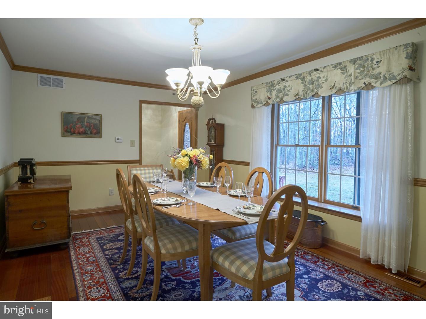 388 Stokes Road Shamong, NJ 08088 - Photo 4 of 24 Dining Room