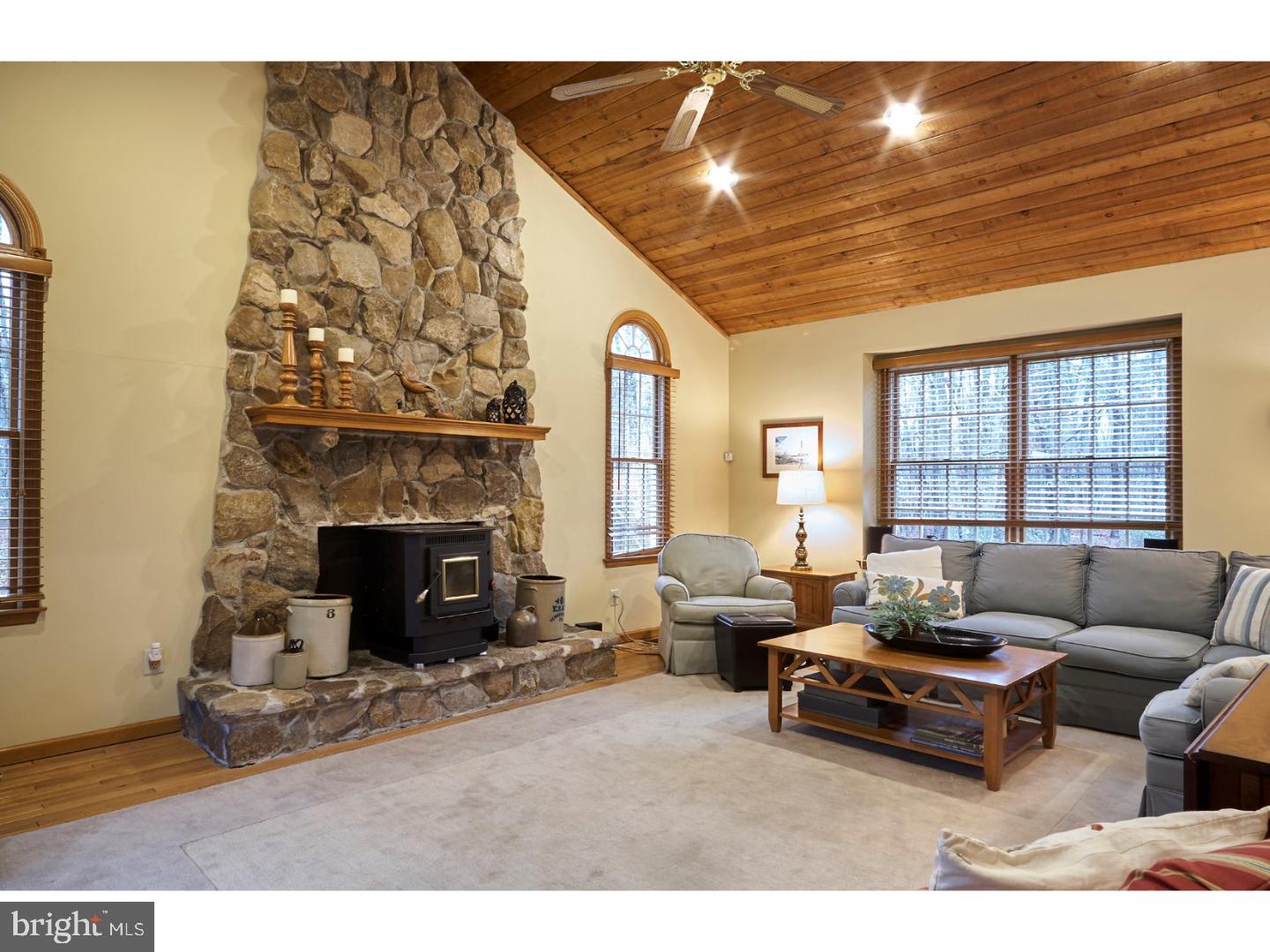 388 Stokes Road Shamong, NJ 08088 - Photo 9 of 24 Great Room