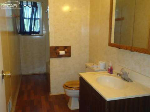 11282 Main Road Fenton, MI 48430 - Photo 9 of 9 20443311-8.JPG