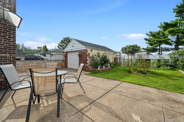 $1,268,000 | 173-16 Fairchild Avenue | Flushing