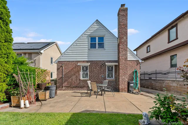 $1,268,000 | 173-16 Fairchild Avenue | Flushing