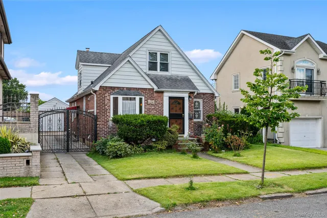 $1,268,000 | 173-16 Fairchild Avenue | Flushing