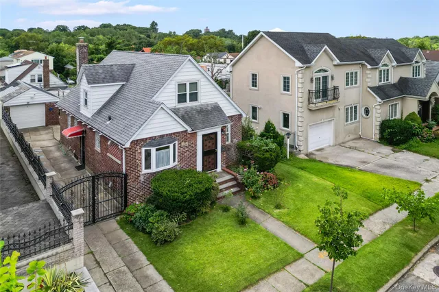 $1,268,000 | 173-16 Fairchild Avenue | Flushing