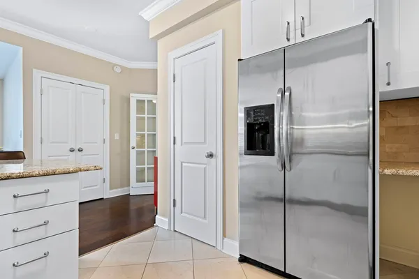 $5,490 | 744 North Clark Street, Unit 501, Chicago, IL 60654