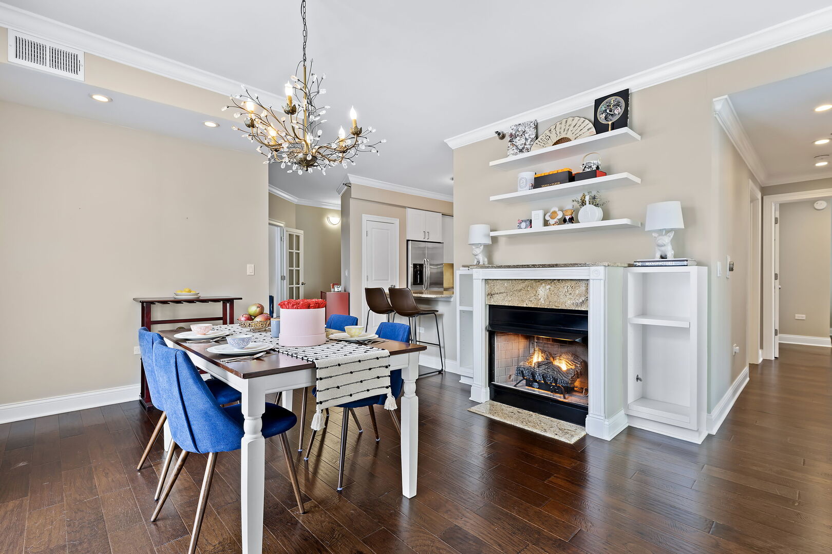 744 North Clark Street, Unit 501 Chicago, IL 60654 - Photo 7 of 17