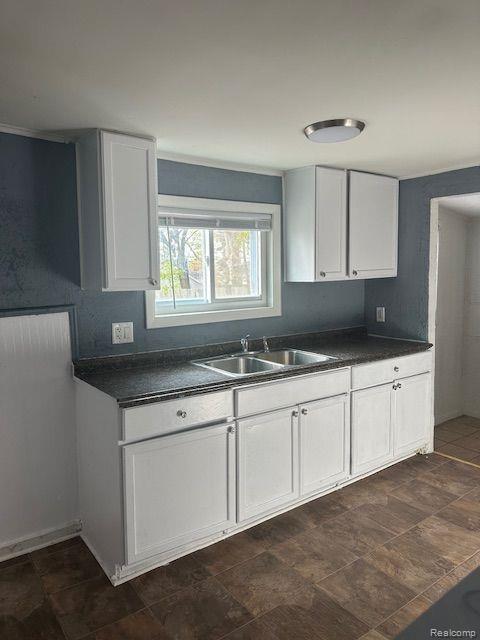 685 Kinney Road Pontiac, MI 48340 - Photo 21 of 33