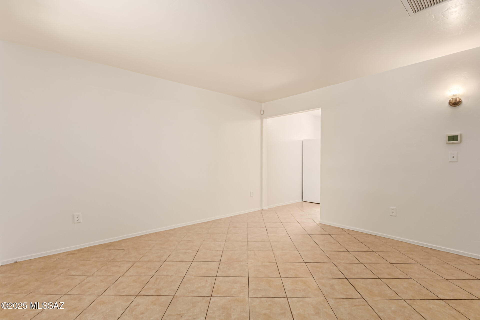 350 North Silverbell Road, Unit 16 Tucson, AZ 85745 - Photo 3 of 23 Gallery Image 3