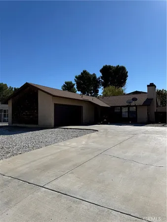 $2,200 | 15171 Wildrose Street, Victorville, CA 92394