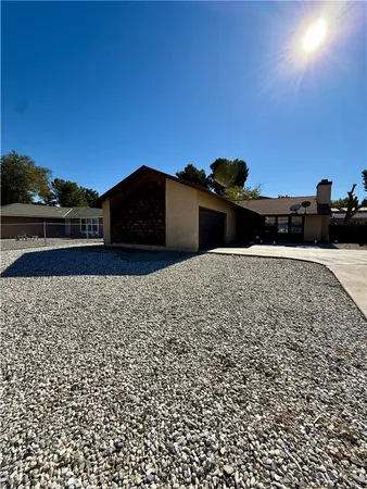$2,200 | 15171 Wildrose Street, Victorville, CA 92394
